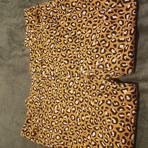 Old Navy Leopard print Size 20 Pixie ankle pants